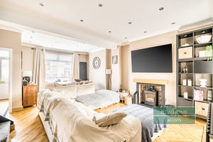 Photo 16- click for photo gallery